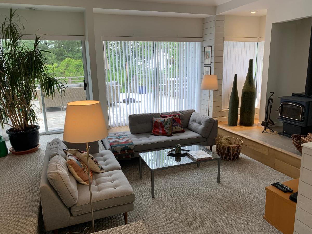 Forest By The Sea Rentals Merville Buitenkant foto